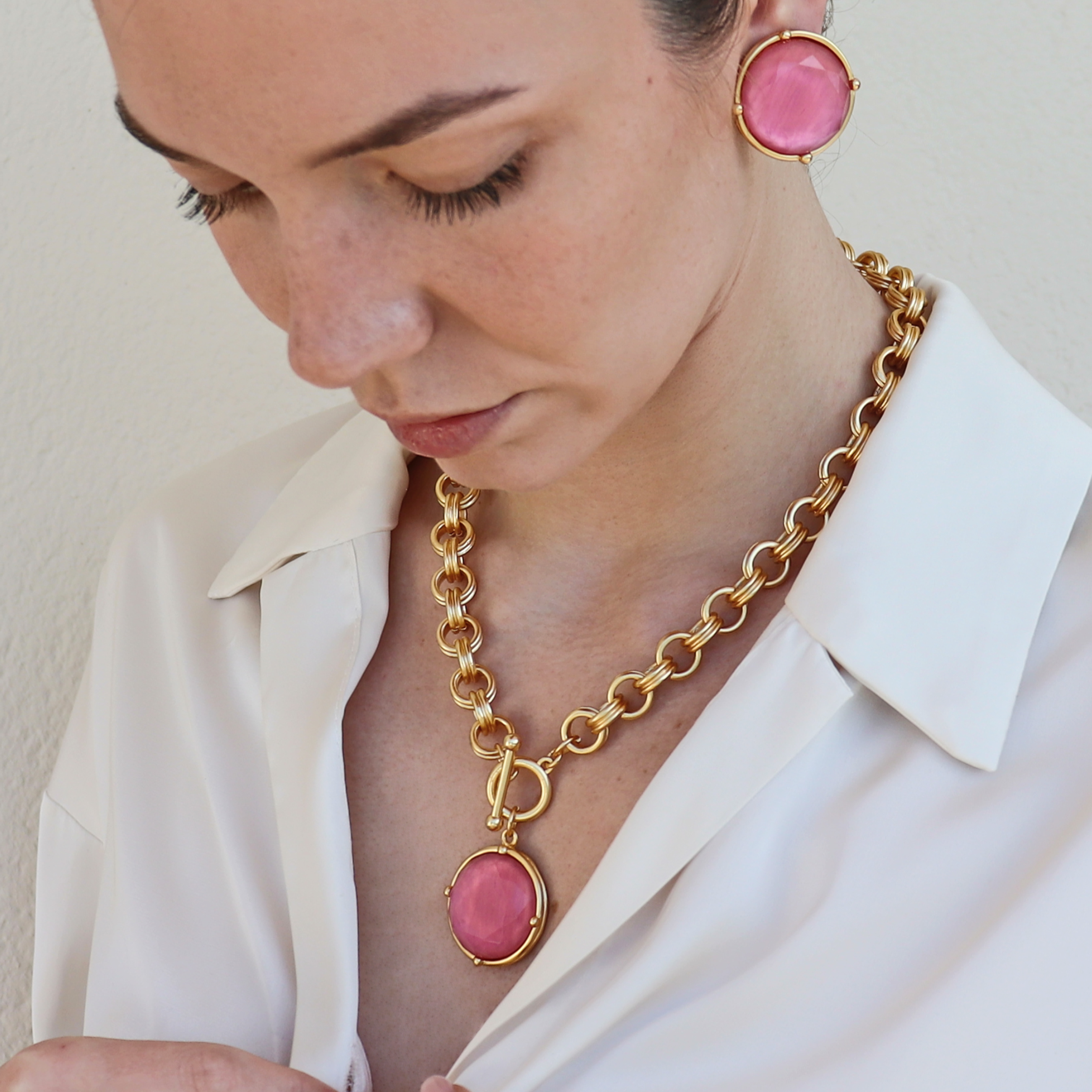 Cabochon Pendant Necklace - 24k Gold Plated