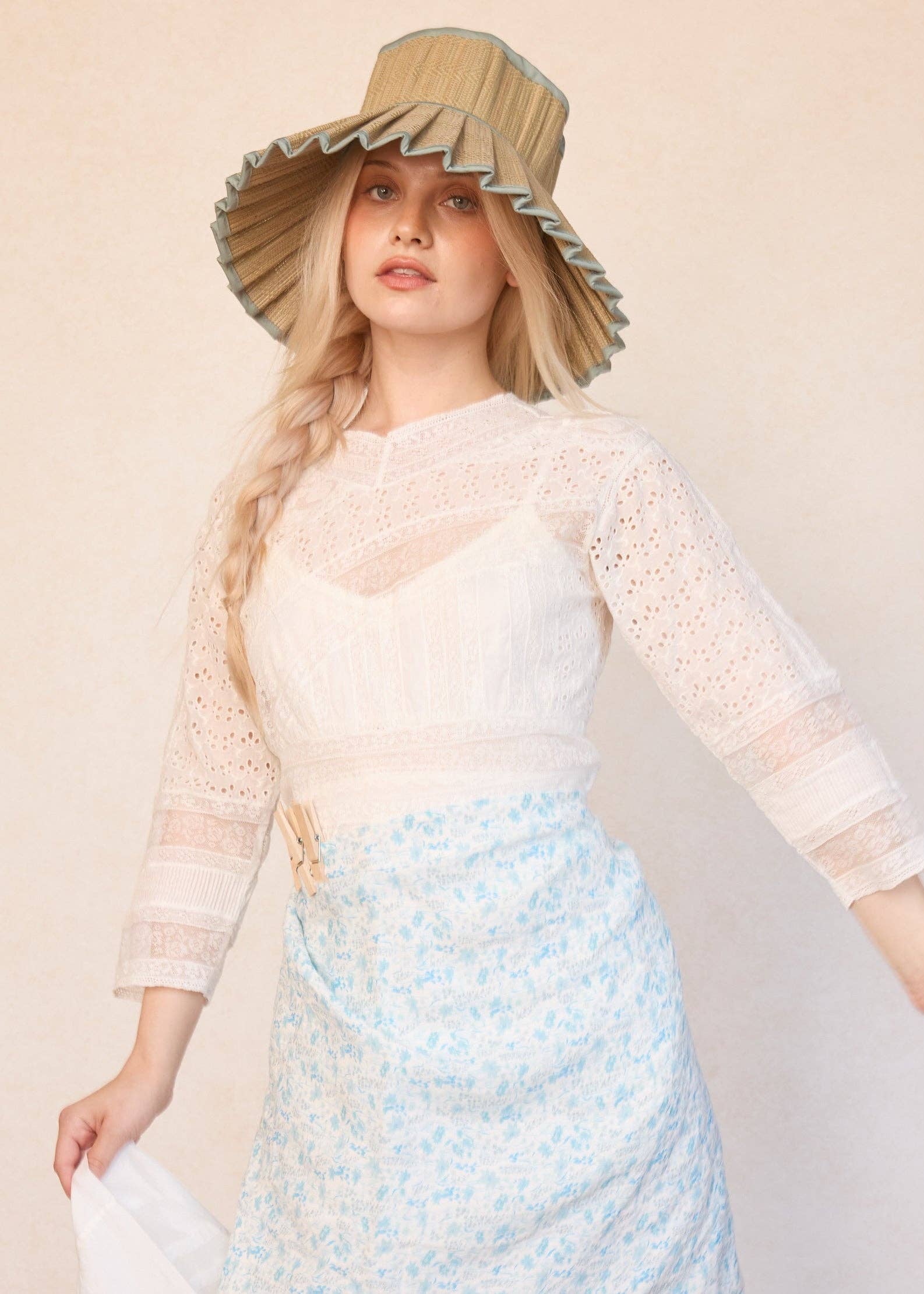 Sea Foam Capri Hat