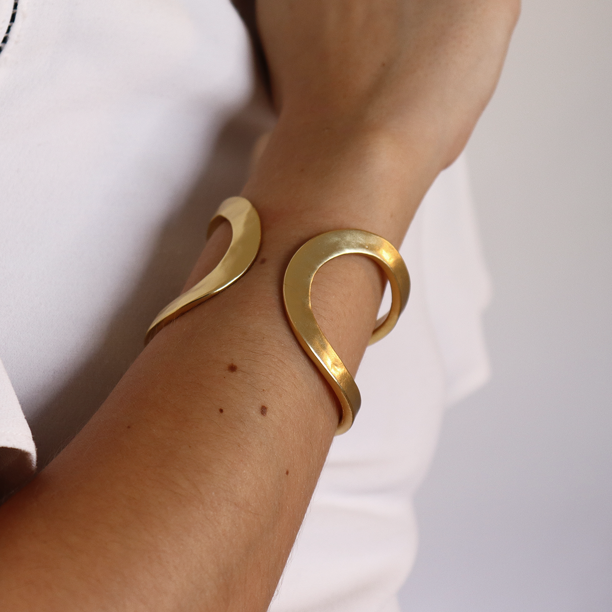 Minimalist Split Cuff - 24K Gold Plated