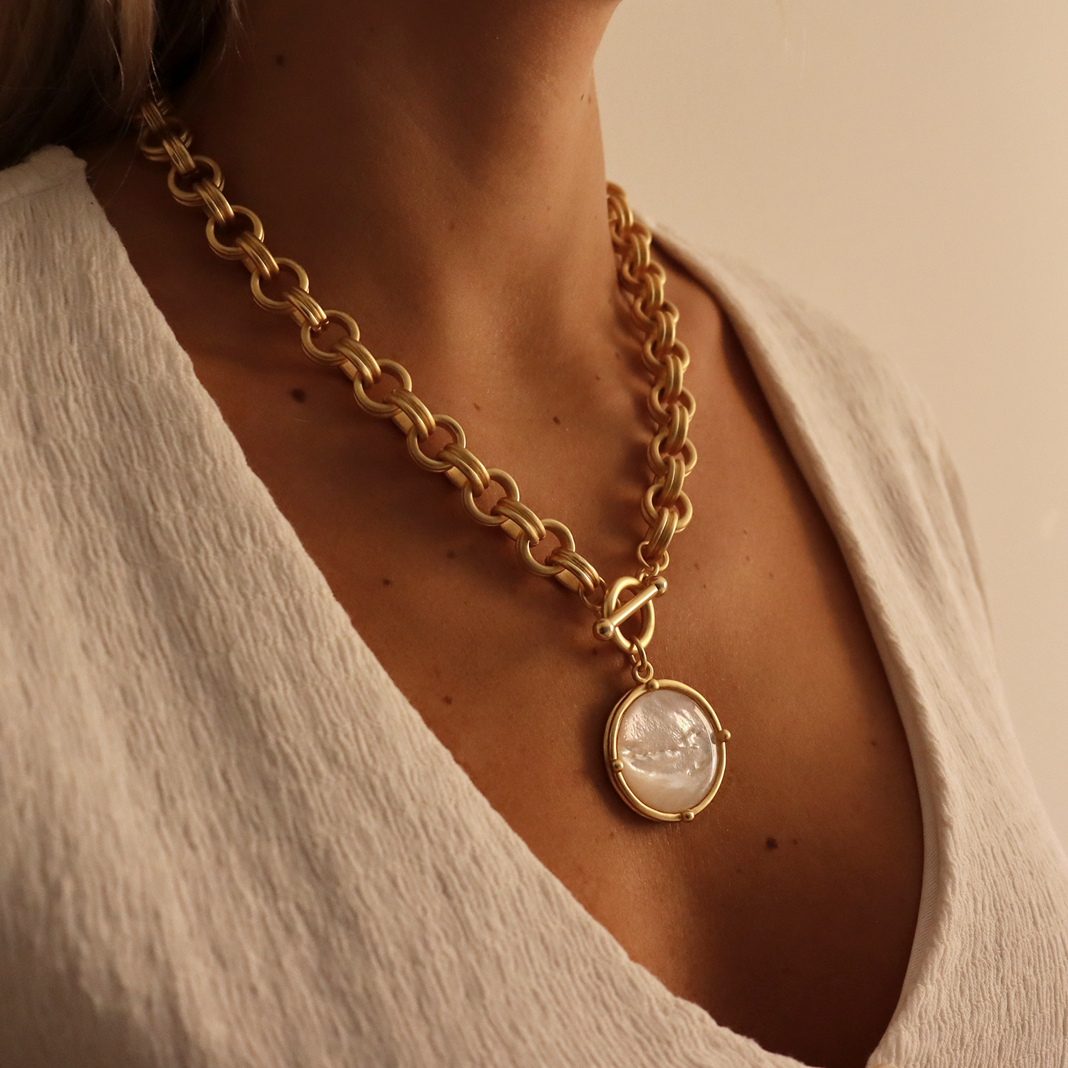Cabochon Pendant Necklace - 24k Gold Plated