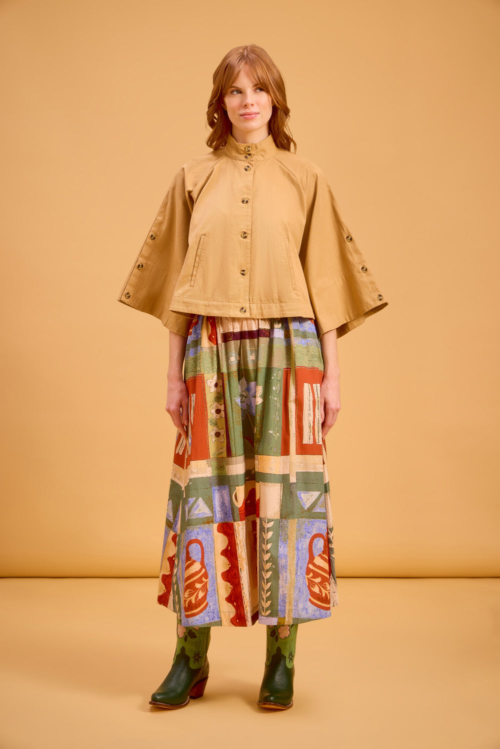 Capelet, Tan