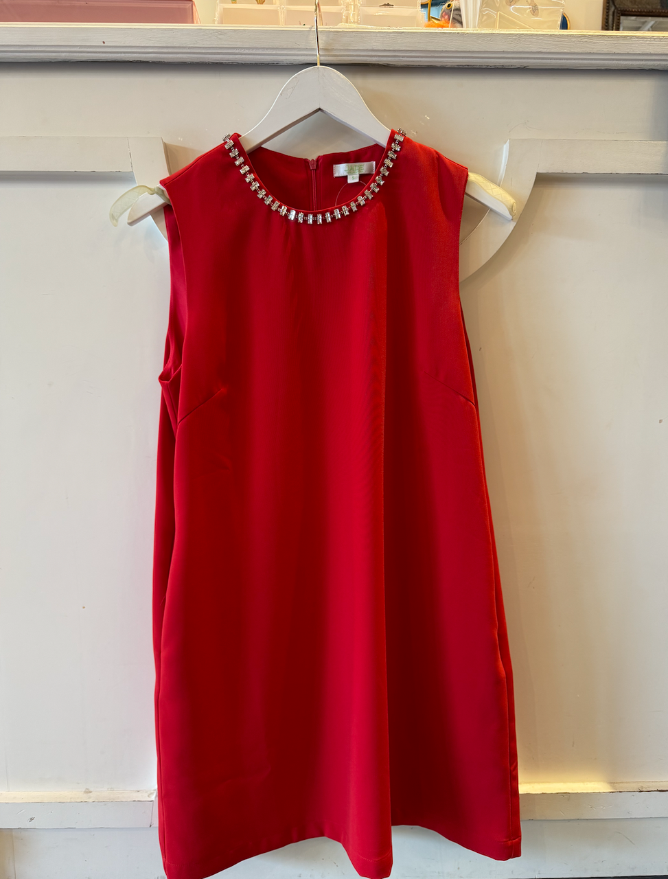 Embellished Neck Shift Dress in Red