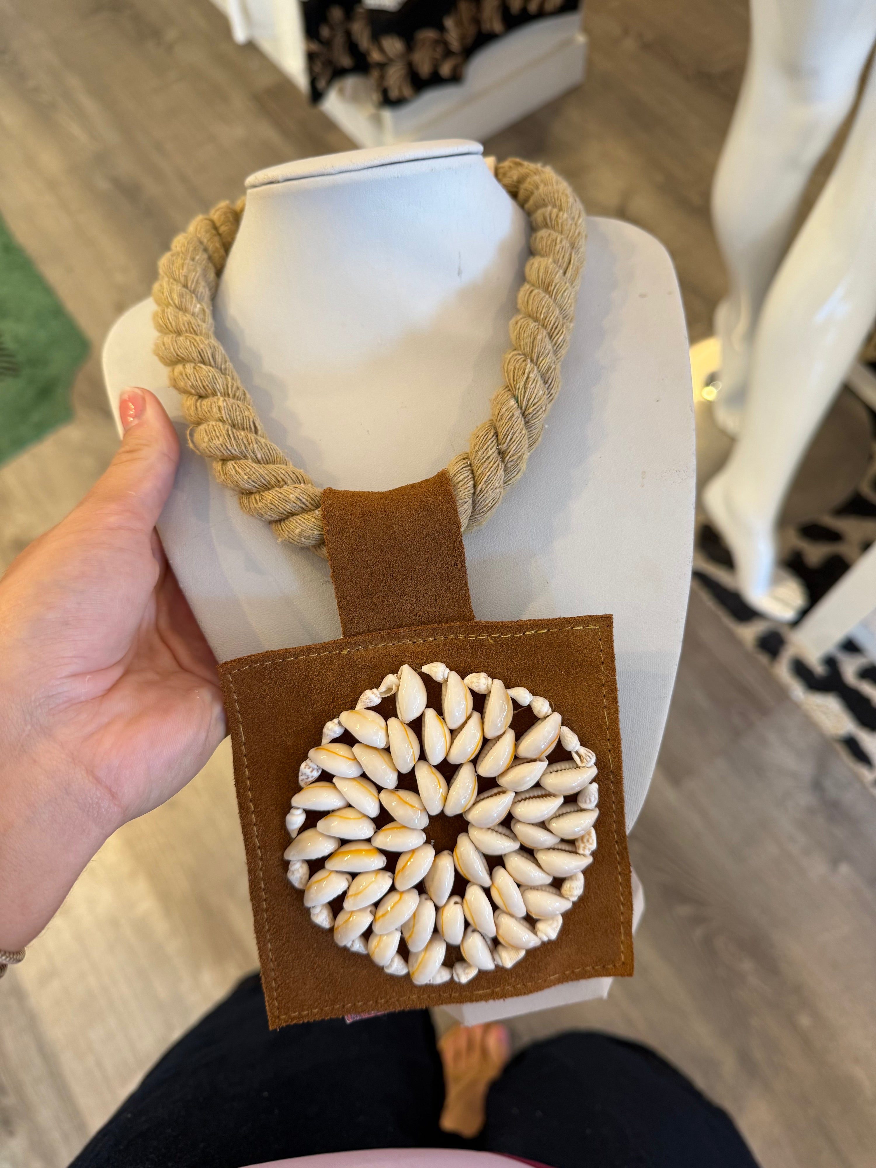 Cowrie Shell Pendant Necklace