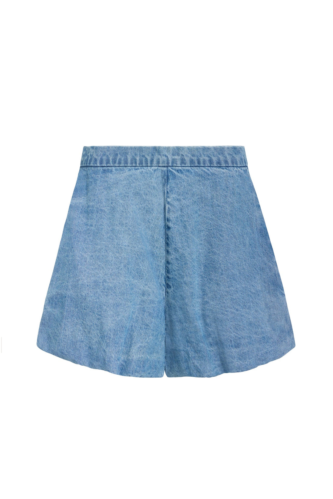 Roxy Short in Lightwash