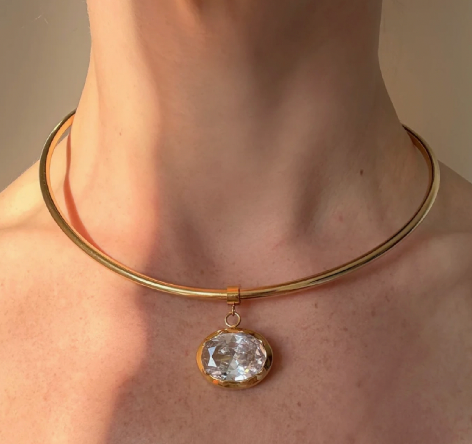 Petra- the Collar and Pendant 6ct- Waterproof