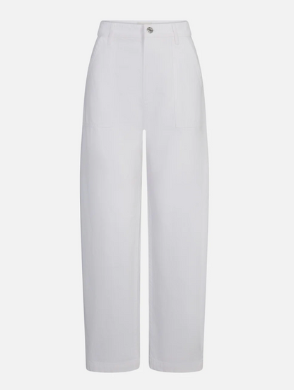 The Bow Cargo in White