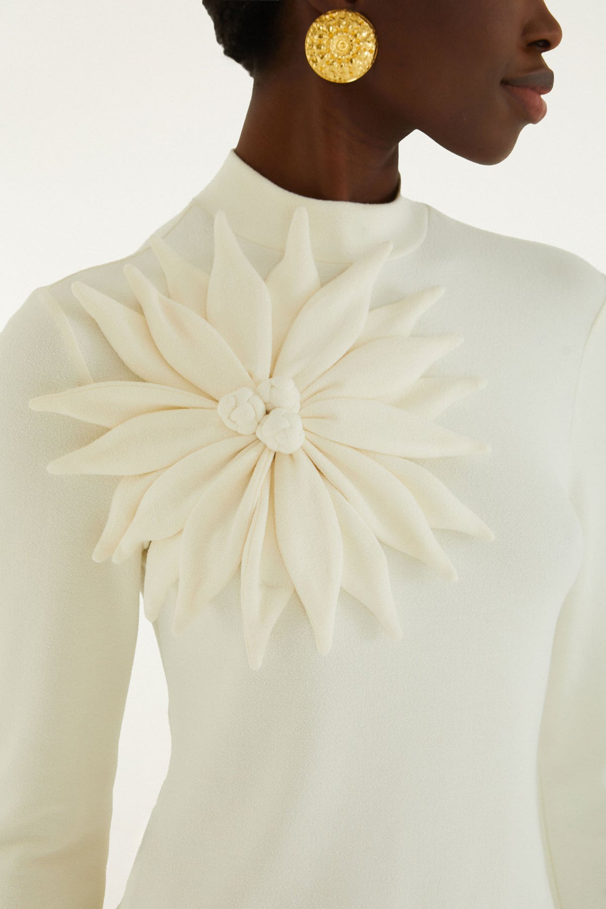 OFF-WHITE LONG SLEEVE FLOWER TOP